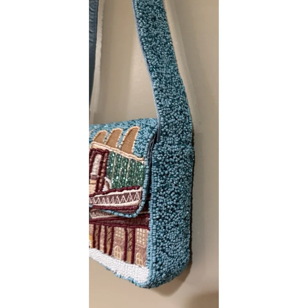 NWT New York City Beaded Shoulder Bag Flap Handbag NYC Skyline Statue of Liberty